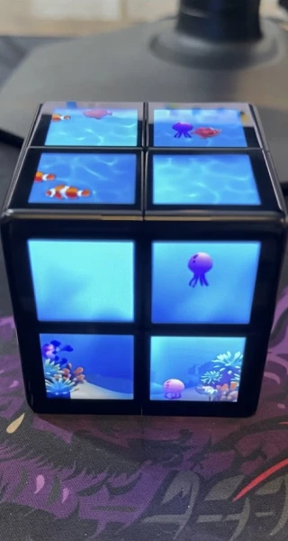 userlurk reviewing WOWCube